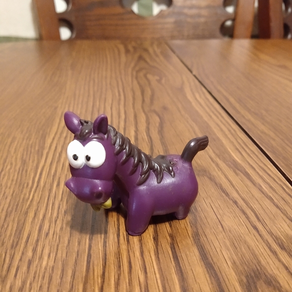 B. Toys – Baa-Baa-Barn Musical Farm Set - Picture 4 of 8